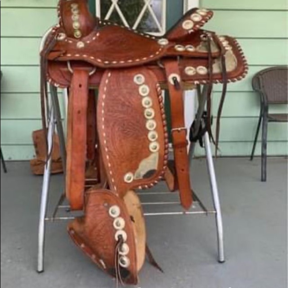 ISO horse items - Picture 3 of 4
